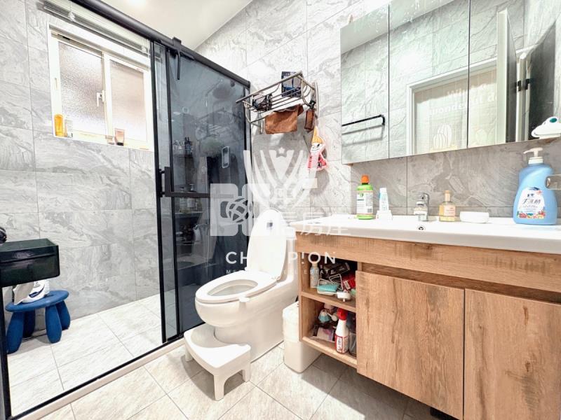 【冠軍】安一路美裝三房低樓層房屋室內格局與周邊環境