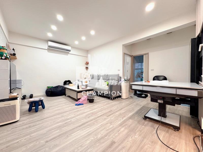 【冠軍】安一路美裝三房低樓層房屋室內格局與周邊環境