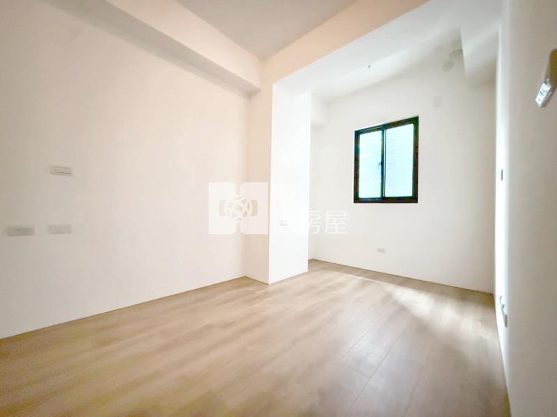 太平光興路全新電梯店面房屋室內格局與周邊環境