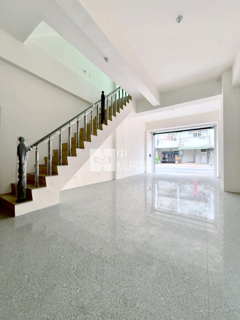 太平光興路全新電梯店面房屋室內格局與周邊環境