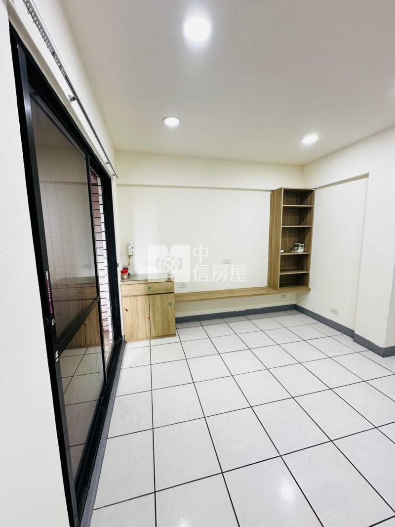 內壢後站莊敬路3房平面車房屋室內格局與周邊環境