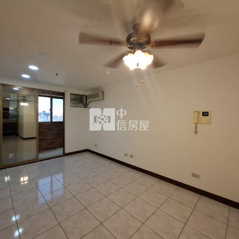 中壢體育園區北帝國大套房房屋室內格局與周邊環境