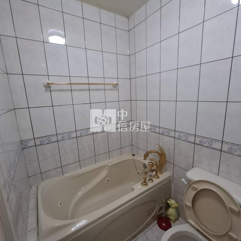 中壢體育園區北帝國大套房房屋室內格局與周邊環境