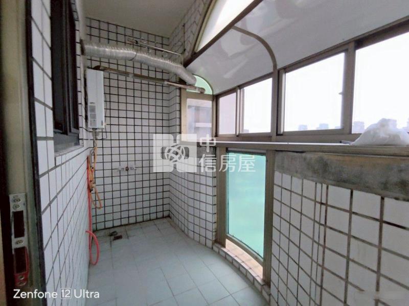 唐都大廈高樓景觀3+1房房屋室內格局與周邊環境