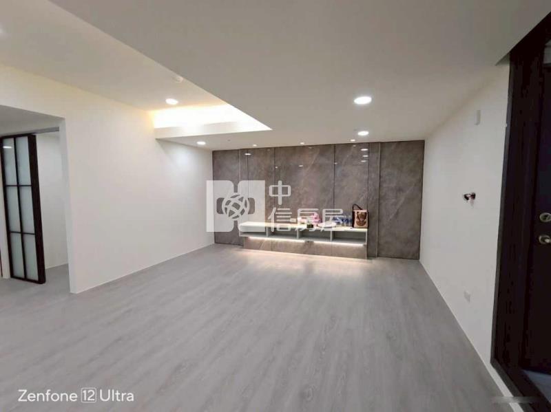 唐都大廈高樓景觀3+1房房屋室內格局與周邊環境