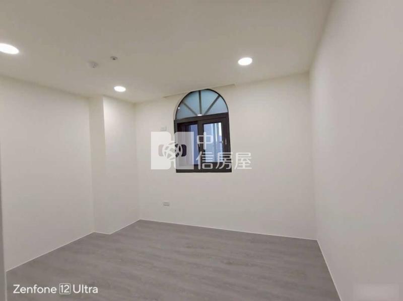 唐都大廈高樓景觀3+1房房屋室內格局與周邊環境