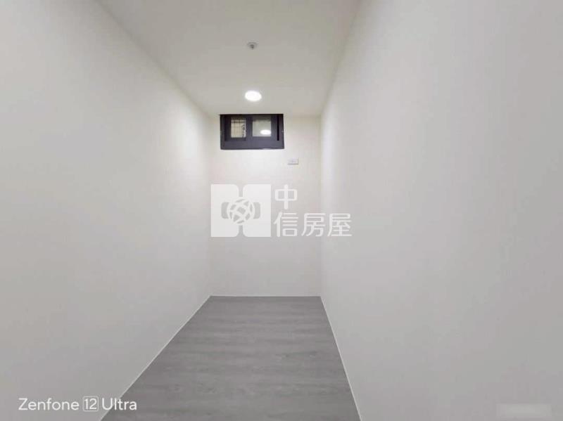 唐都大廈高樓景觀3+1房房屋室內格局與周邊環境