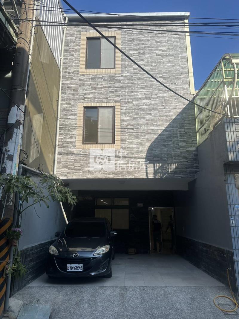 中央街整新透天房屋室內格局與周邊環境