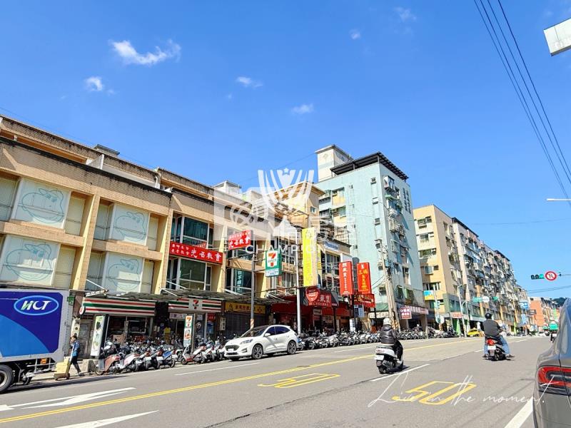 【冠軍】第一特獎套房房屋室內格局與周邊環境