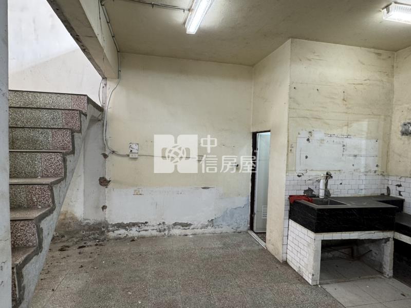 民豐一街透天房屋室內格局與周邊環境