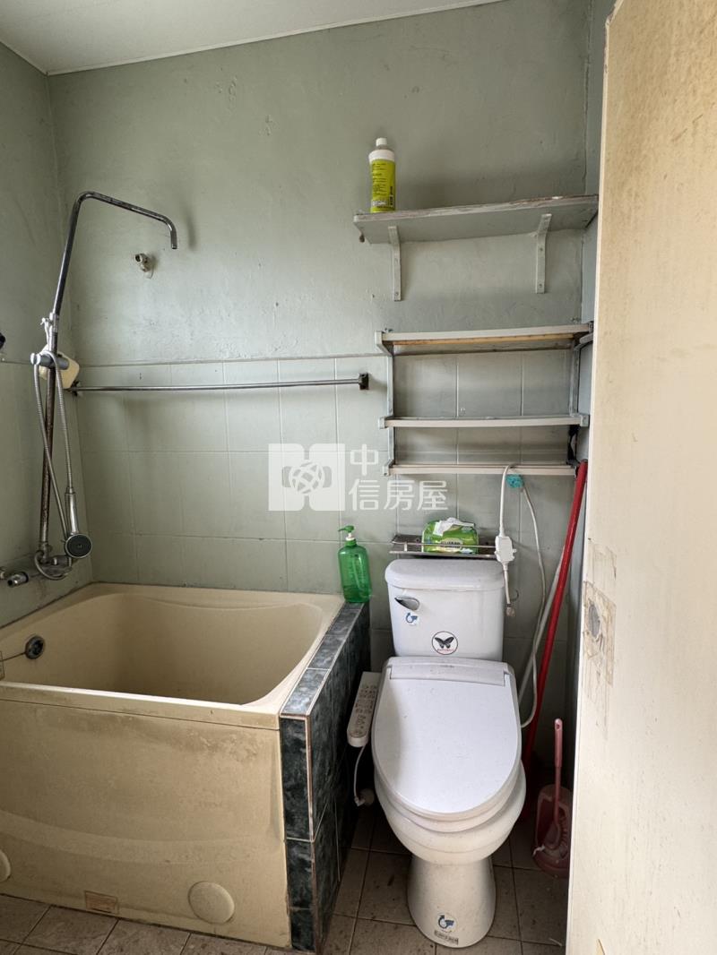 民豐一街透天房屋室內格局與周邊環境