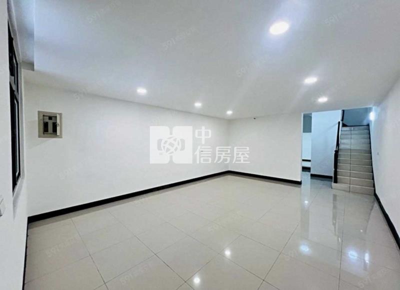 龍潭潛龍國小前院停車透天房屋室內格局與周邊環境