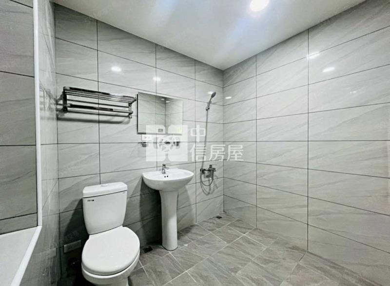 龍潭潛龍國小前院停車透天房屋室內格局與周邊環境