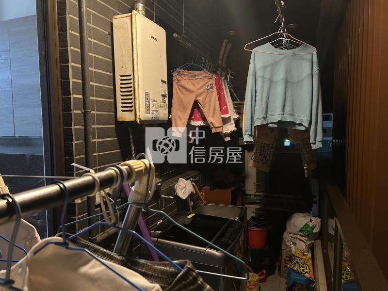 【奔馳】A10綻優質三房車房屋室內格局與周邊環境