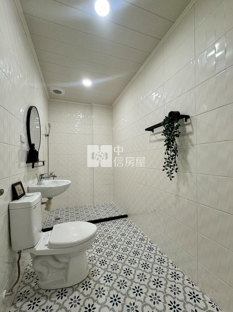 麟洛社區車庫透天房屋室內格局與周邊環境