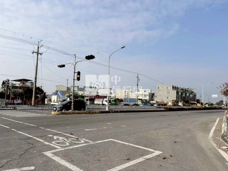 水上粗溪巷口98坪美建地房屋室內格局與周邊環境