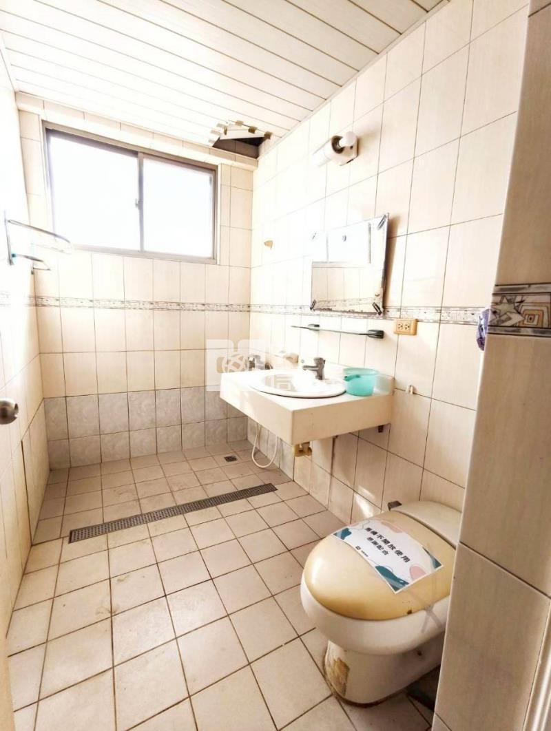 近成功大學3房大平車景觀大樓房屋室內格局與周邊環境