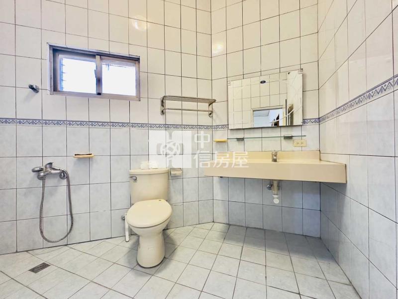 忠福商圈【雙透天&金店面】房屋室內格局與周邊環境