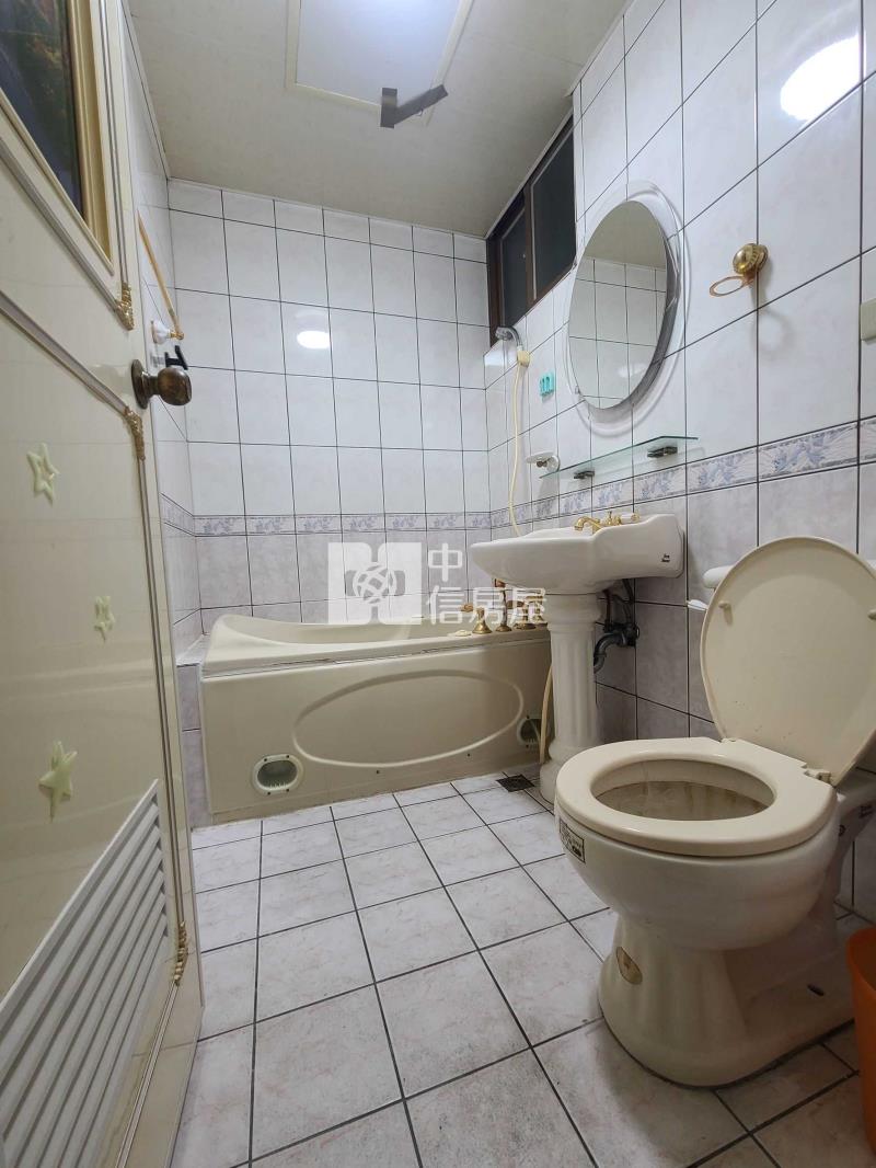 中壢體育園區大套房房屋室內格局與周邊環境