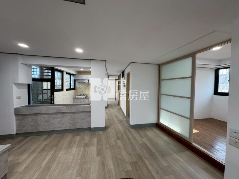 新營市場旁大坪數健身公寓房屋室內格局與周邊環境