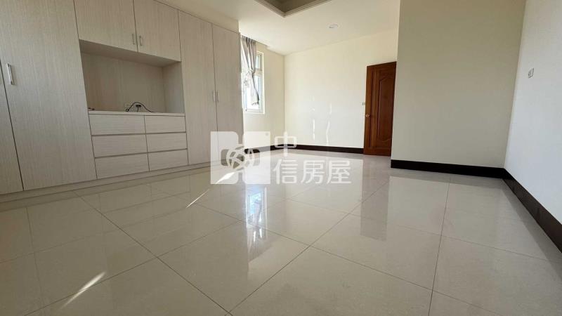 近青埔田邊豪宅大農舍房屋室內格局與周邊環境