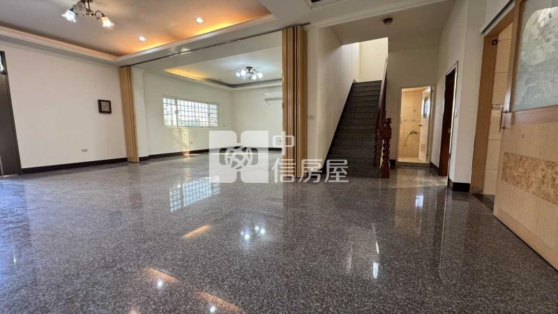 近青埔田邊豪宅大農舍房屋室內格局與周邊環境