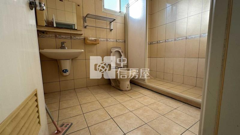 近青埔田邊豪宅大農舍房屋室內格局與周邊環境