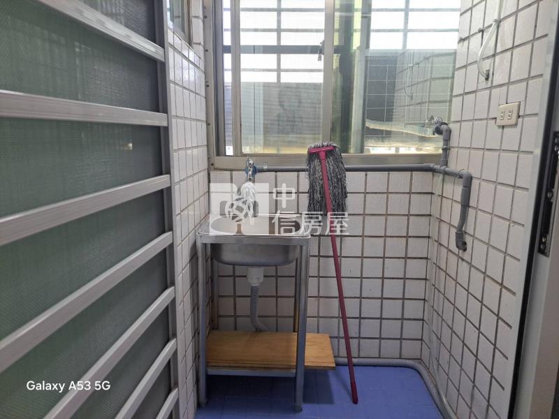 慶平廁開窗.隔音窗小資套房房屋室內格局與周邊環境