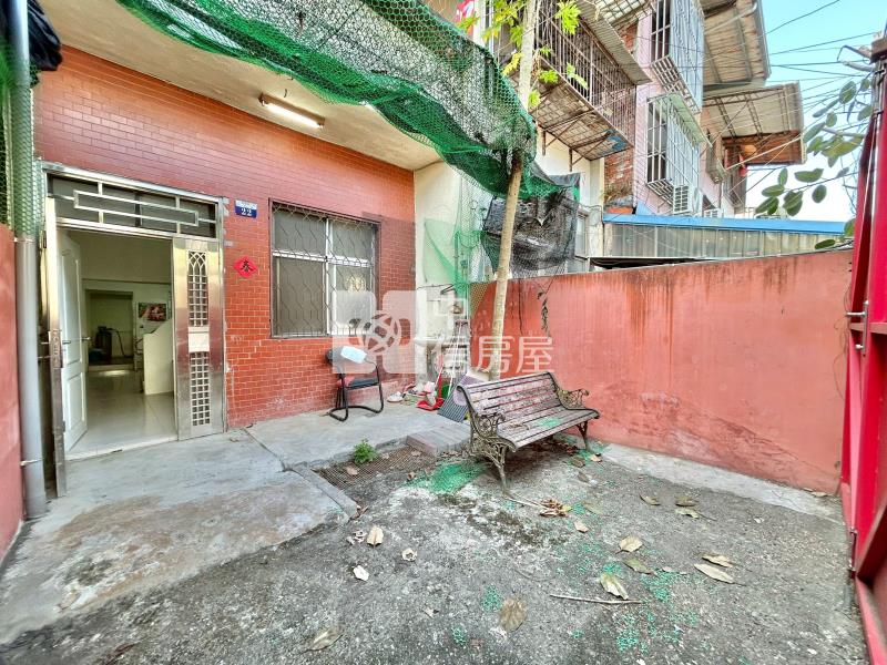 長龍低總價透天房屋室內格局與周邊環境