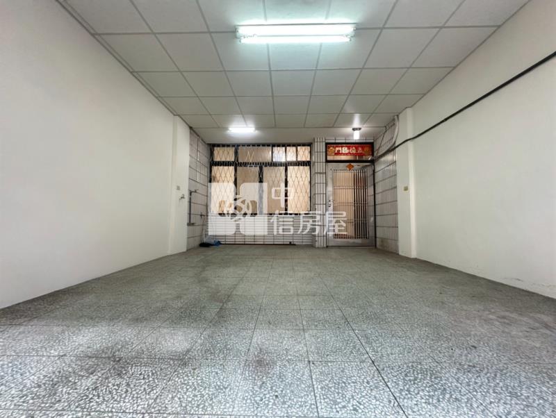 塗城國小孝親房大車庫臨路透天房屋室內格局與周邊環境