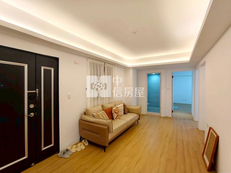 五期綺羅鄉大業國中三房車位房屋室內格局與周邊環境