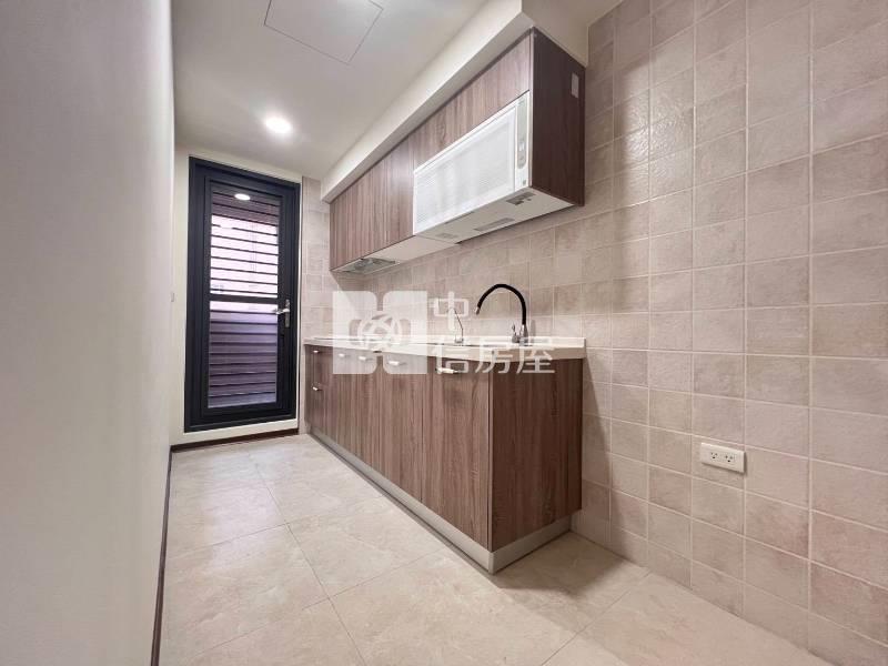 大溪交流道全新裝潢2房車房屋室內格局與周邊環境