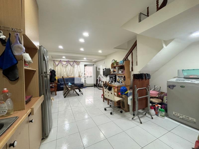 龍潭中央街活巷透天房屋室內格局與周邊環境