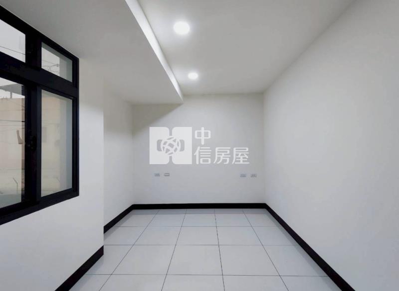 中壢體育園區翻新美透天房屋室內格局與周邊環境