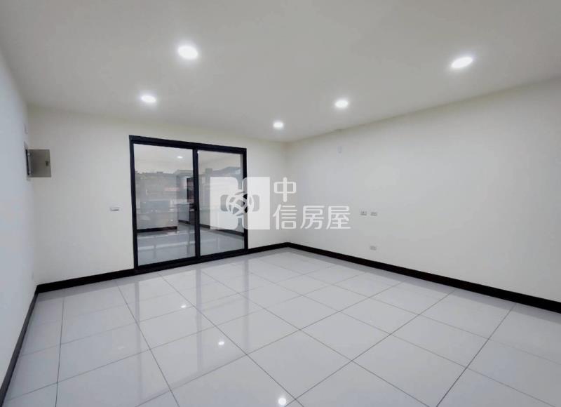 中壢體育園區翻新美透天房屋室內格局與周邊環境