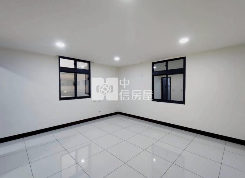 中壢體育園區翻新美透天房屋室內格局與周邊環境