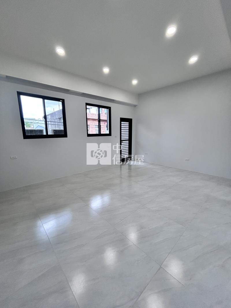 獨家-平鎮66大面寬車庫美透天房屋室內格局與周邊環境