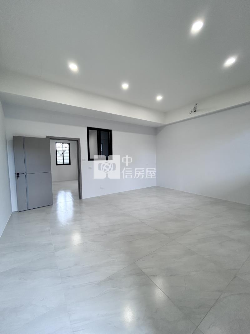 獨家-平鎮66大面寬車庫美透天房屋室內格局與周邊環境