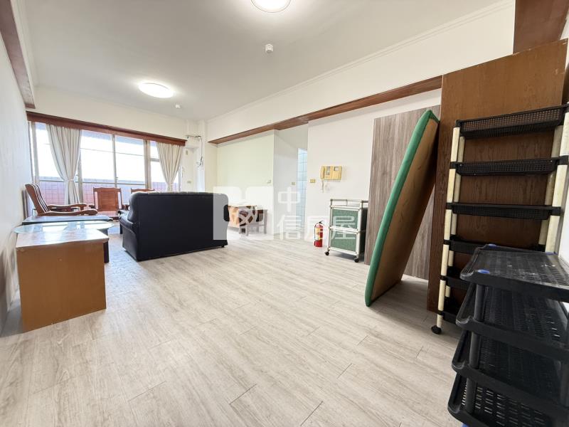 楊梅體育園區愛買商圈美3房平面車房屋室內格局與周邊環境