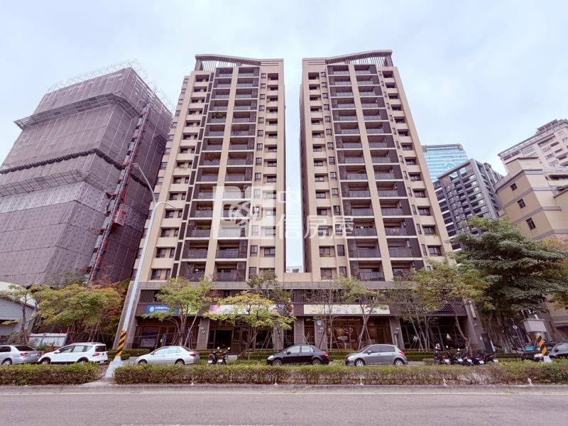 中山醫前棟樹梢戶三房平車房屋室內格局與周邊環境