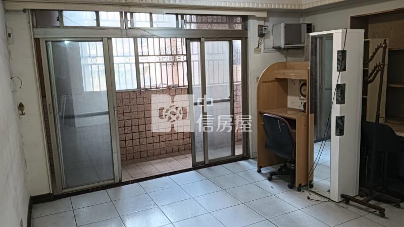 平鎮車站旁2樓華夏房屋室內格局與周邊環境