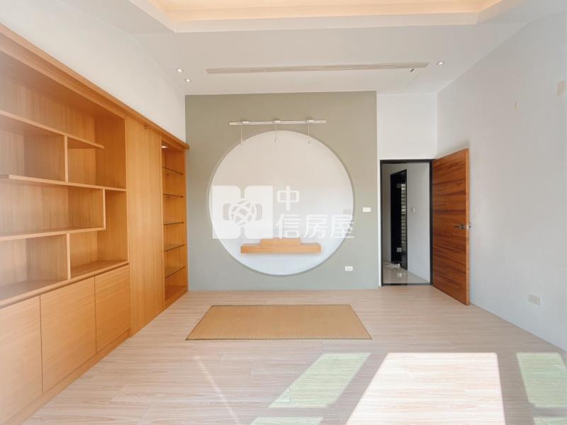 Y04 富山春北歐侘極電梯別墅【新莊中央加盟店】房屋室內格局與周邊環境