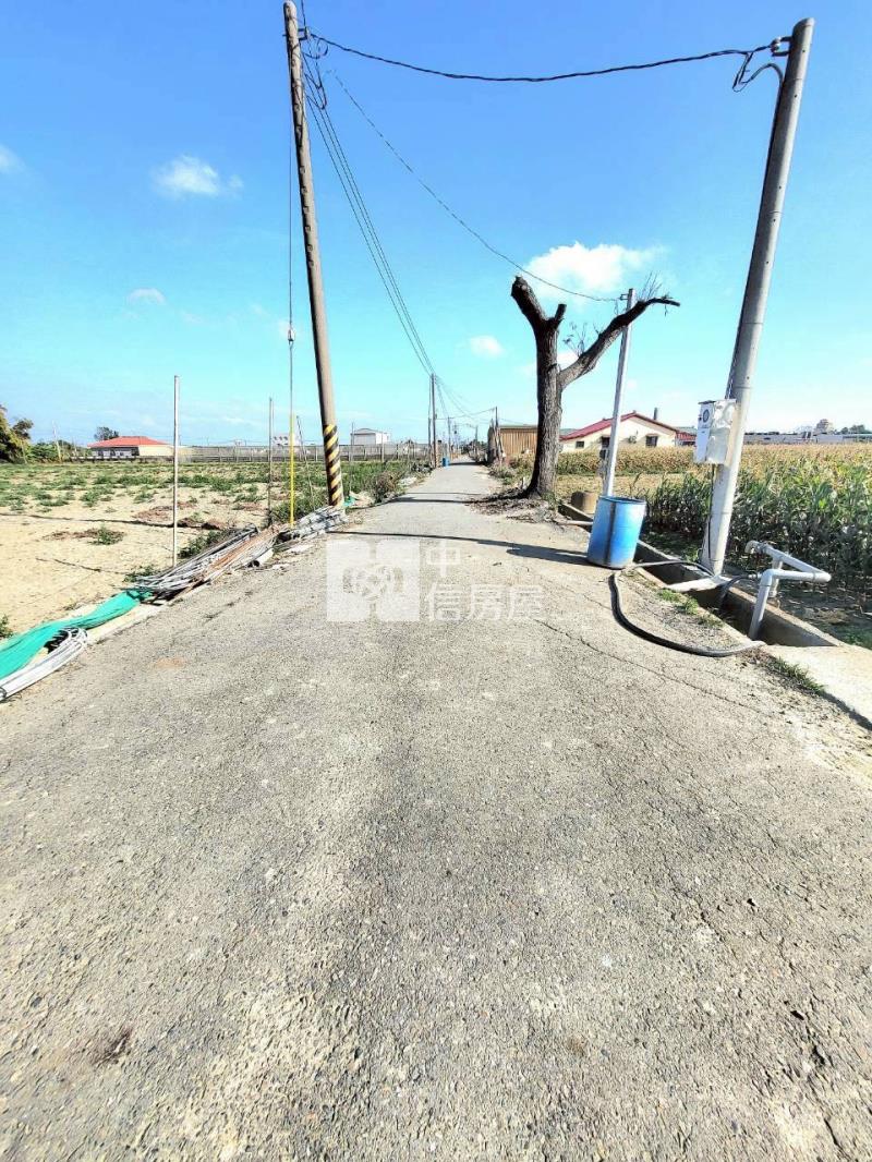 六腳台19線旁美農地(二)房屋室內格局與周邊環境