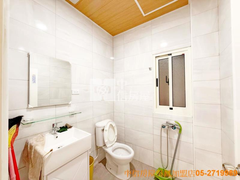 文化路尾漂亮車庫美別墅房屋室內格局與周邊環境