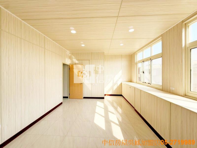 文化路尾漂亮車庫美別墅房屋室內格局與周邊環境