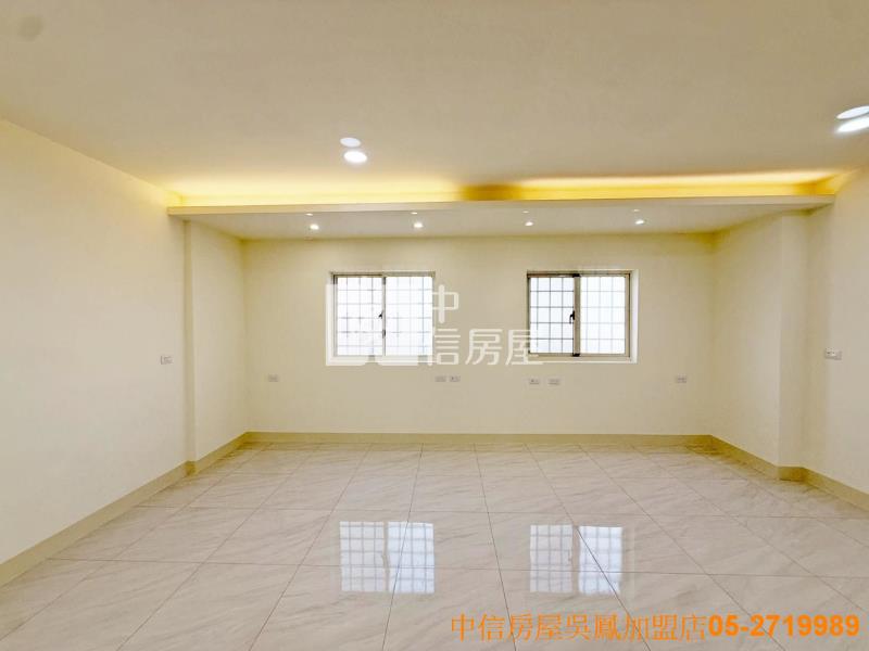 文化路尾漂亮車庫美別墅房屋室內格局與周邊環境