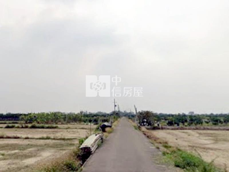 麻豆交流道特定區都內農地房屋室內格局與周邊環境