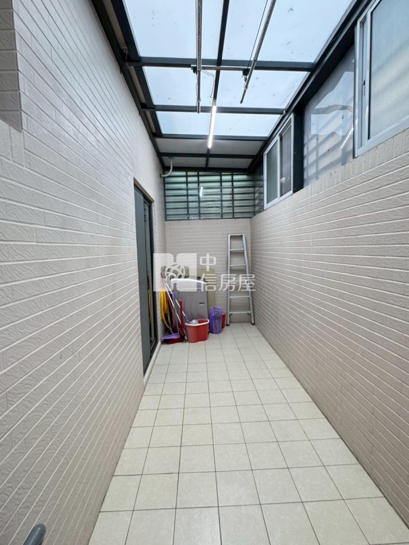 LM 特區翡翠陽光大面寬雙車墅房屋室內格局與周邊環境