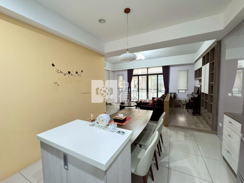 LM 特區翡翠陽光大面寬雙車墅房屋室內格局與周邊環境