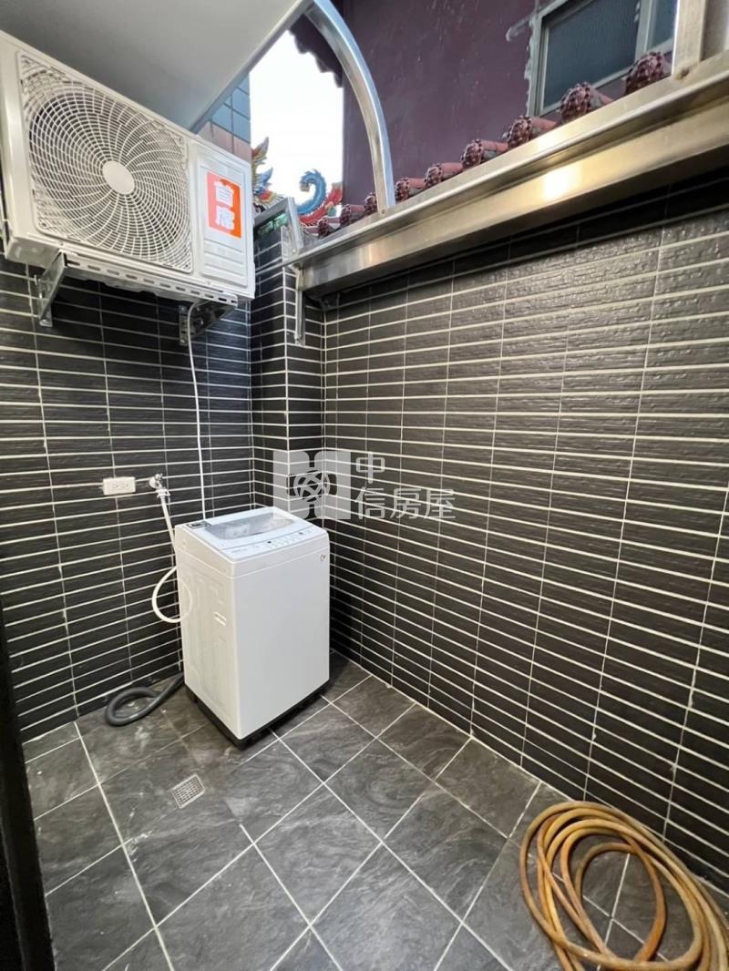 重磅?近興大金雞母收租電梯美五套房屋室內格局與周邊環境